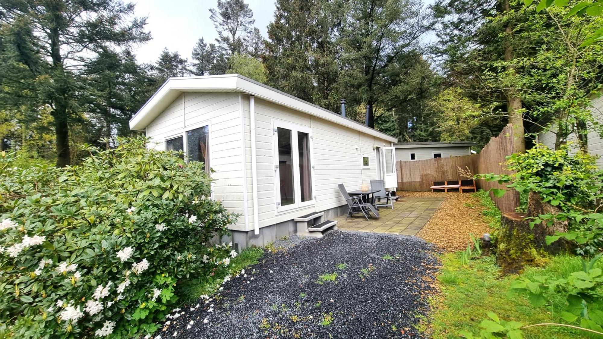 Gezellig Gemoderniseerd Chalet Op De Veluwe Putten Luaran gambar